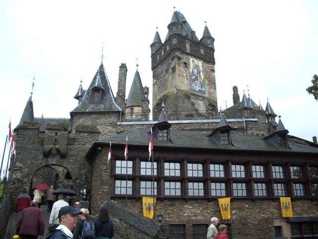 051021 (25) FRA Cochem.JPG (62611 bytes)