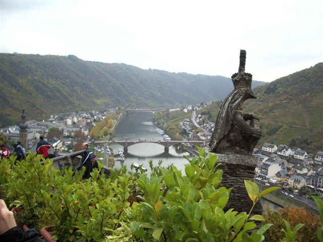 051021 (27) FRA Cochem.JPG (64214 bytes)