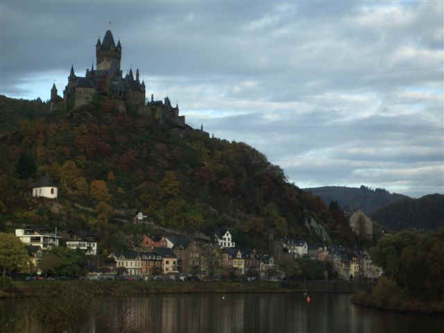 051023 (6) FRA Cochem.JPG (44604 bytes)