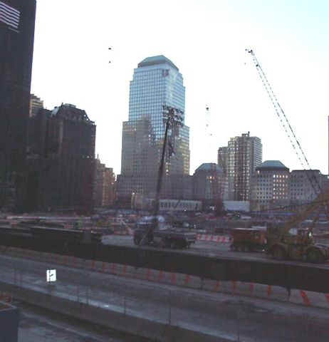 01c31024 NYC Ground Zero.JPG (26457 bytes)