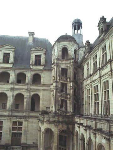 02613003 CDG Chambord.JPG (34618 bytes)