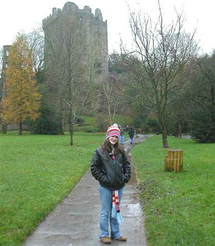 02b26001 SNN Lauren Ables Blarney Castle.jpg (51139 bytes)