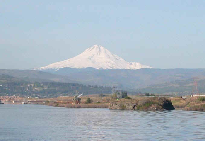 04425039 PDX Mount Hood.jpg (74323 bytes)