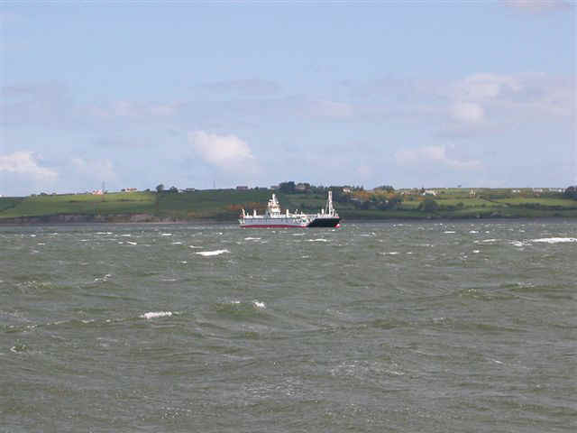 060522 (17) SNN Tarbert Shannon Ferry.JPG (41901 bytes)