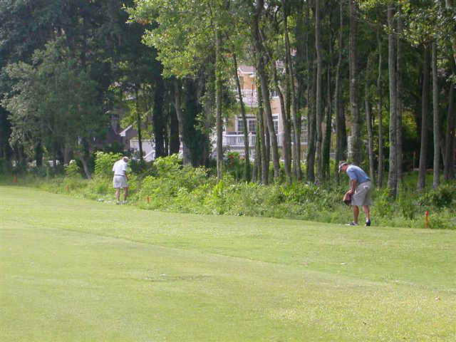 060603 (0) WSP Golf Tourney Wootan Booby.JPG (81444 bytes)