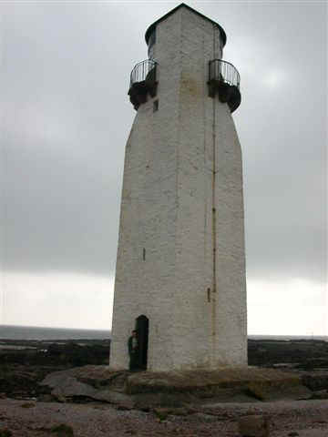 060916 (20) EDI Southerness Lighthouse BJ.JPG (24059 bytes)