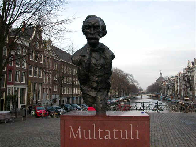 071120 (17) AMS Multatuli.JPG (69927 bytes)