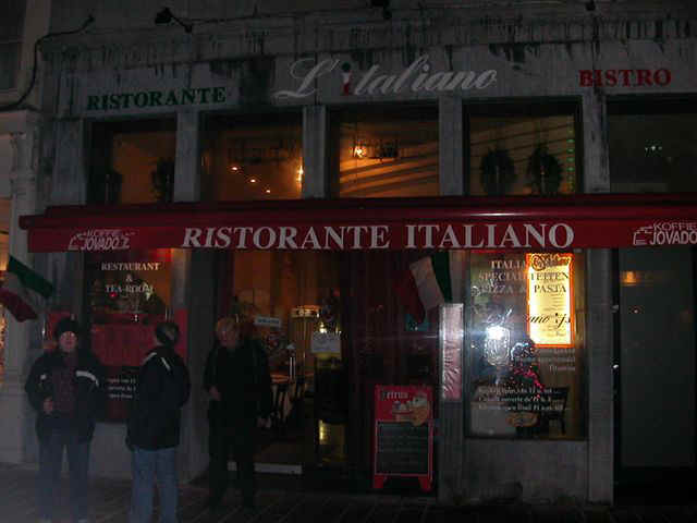 071227 (27) BRU Ristorante Italiano.JPG (48120 bytes)